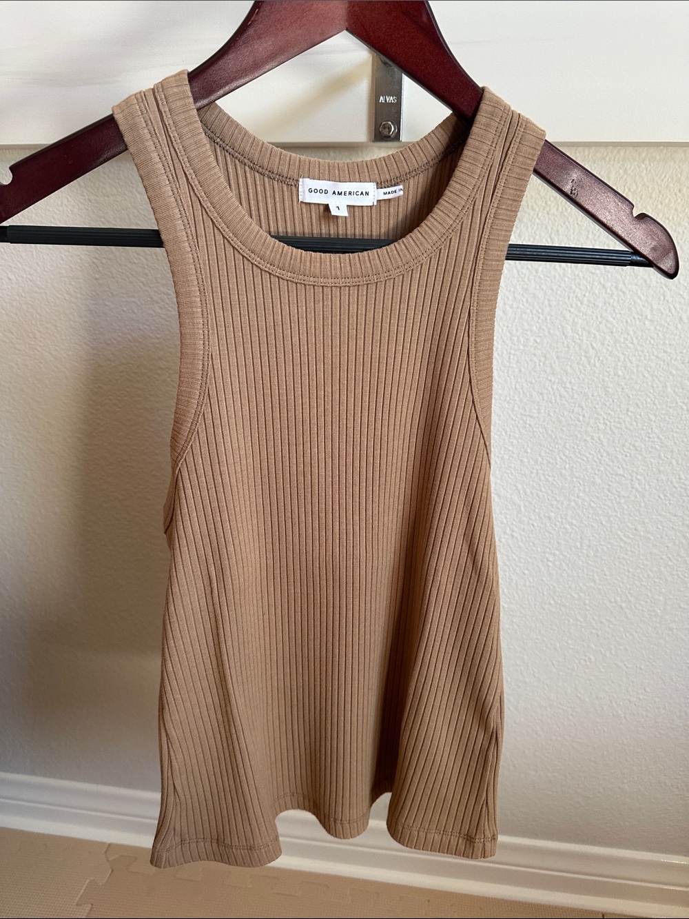Good American Ribbed Tank Top in Tan/Camel
